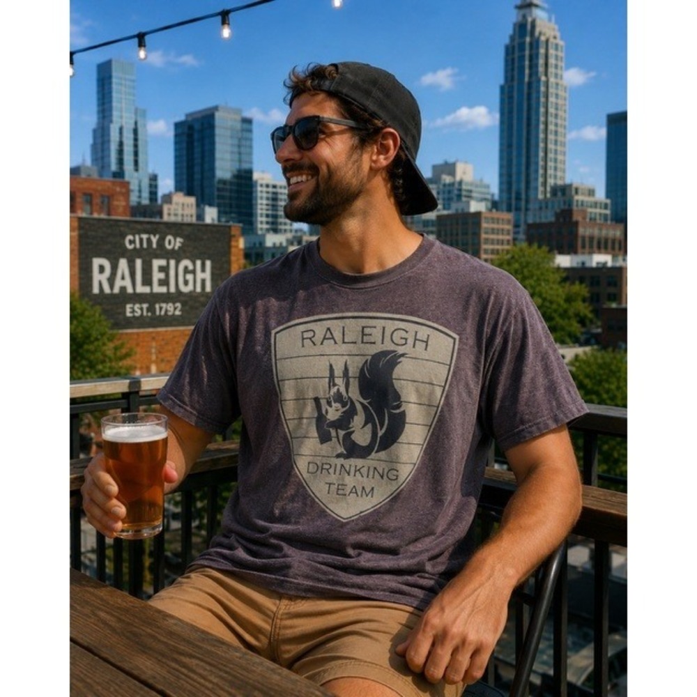 Raleigh Drinking Team Squirrel Graphic T-Shirt Mens XL Heather Purple NC